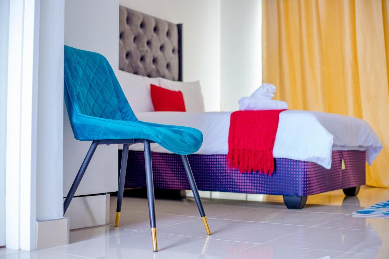 Urban Oasis Apartments At Hidas Windhoek Bagian luar foto