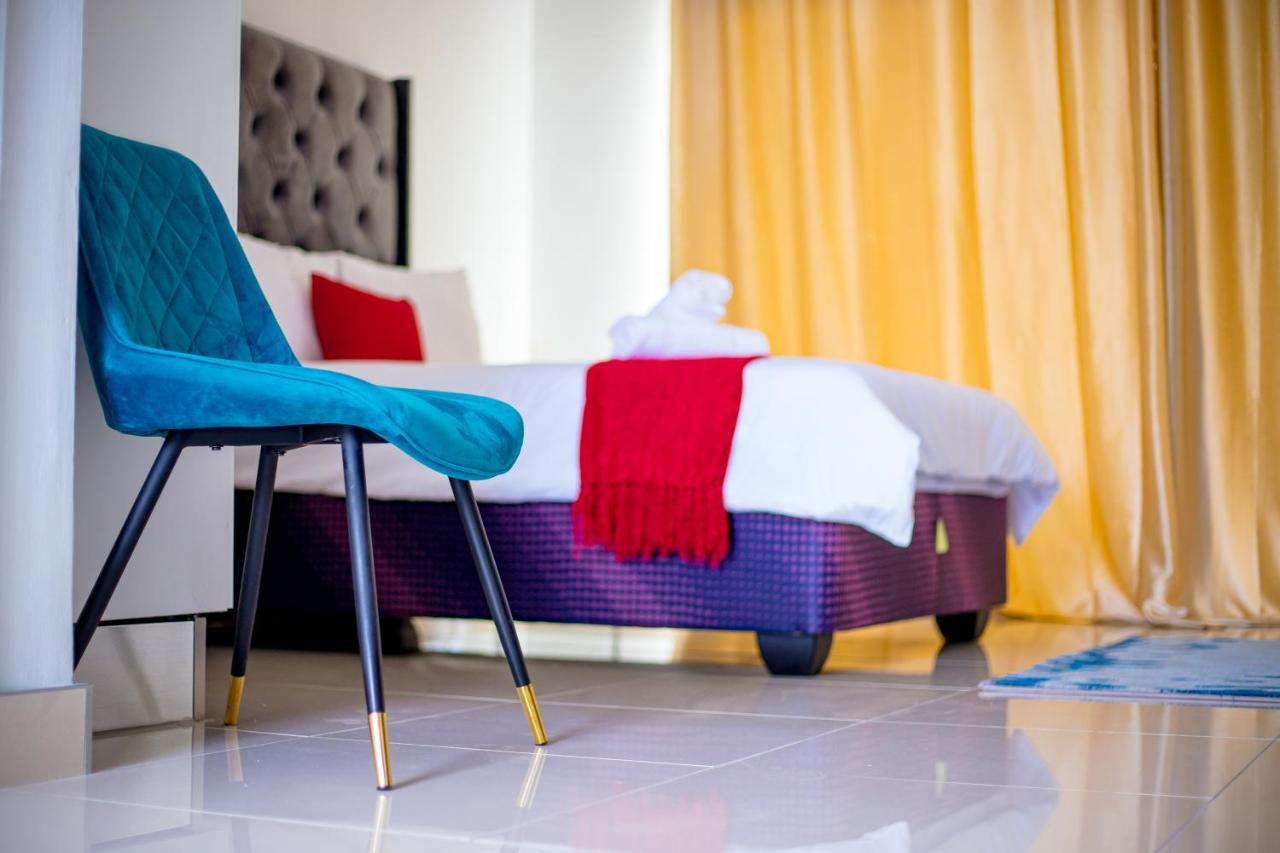 Urban Oasis Apartments At Hidas Windhoek Bagian luar foto